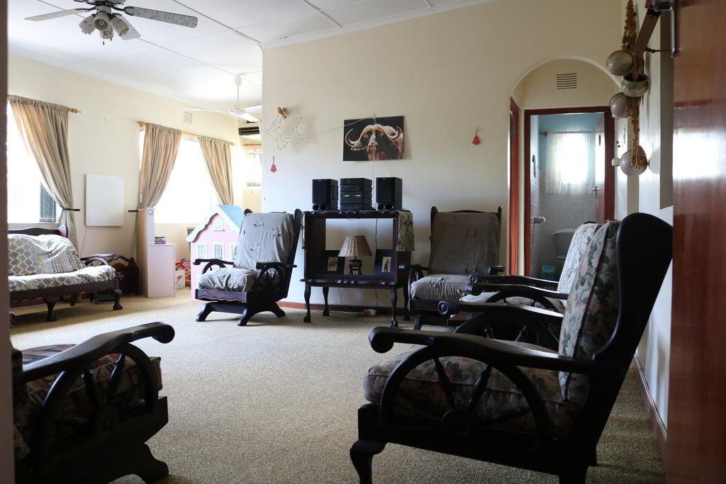 Grysbok Self Catering Accommodation Oudtshoorn Extérieur photo